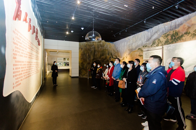 学校统战团体赴仪陇开展“同心向党学党史，同心同行谱新篇”党史学习教育活动