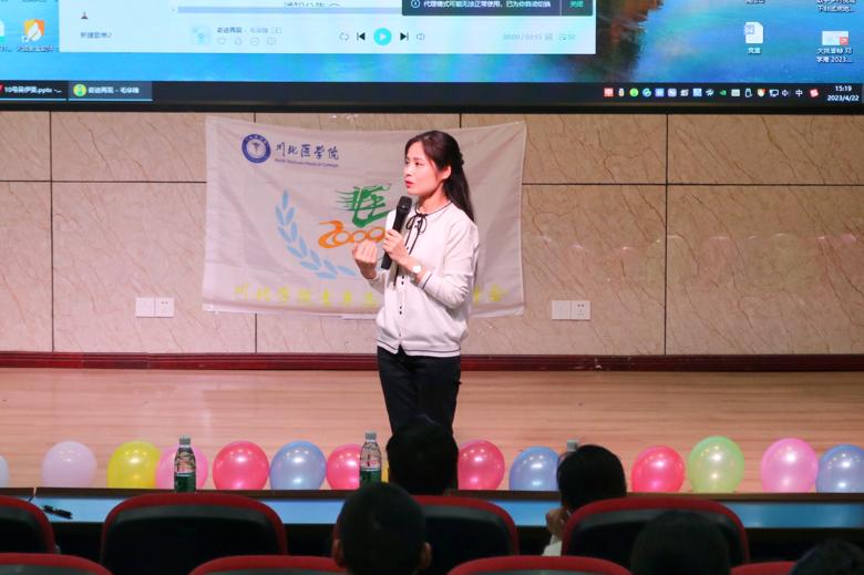 青春汇聚迎盛会,社团奋进正当时