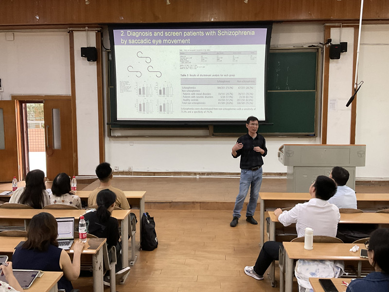北京师范大学心理学部张鸣沙教授应邀来学院指导科研工作