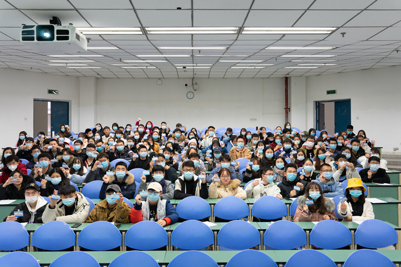 基础医学院举行诚信考试承诺签字暨学生示范岗授牌仪式
