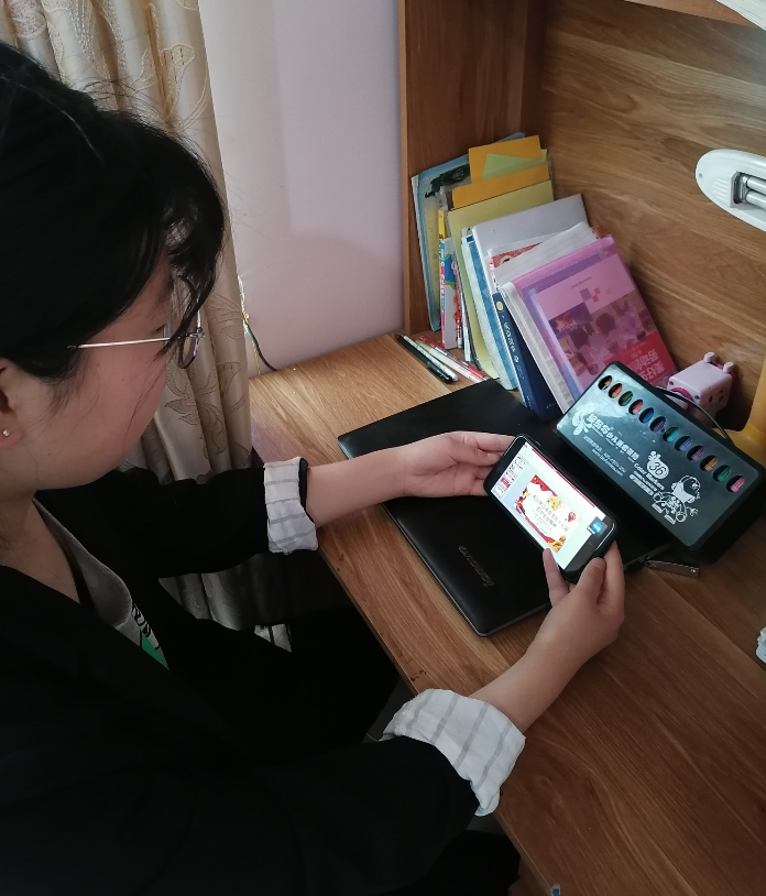 我院学生党支部组织学习党的第十九届四中全会精神