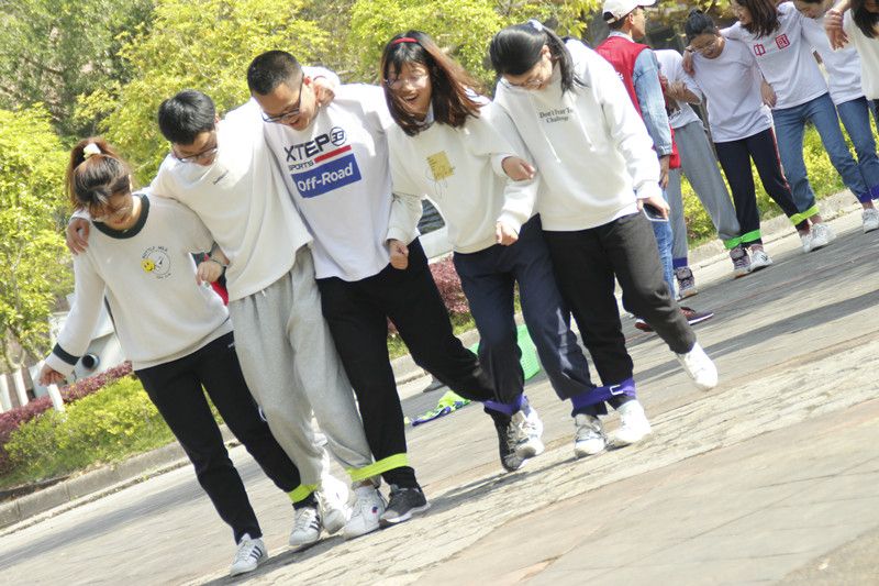 护理学院开展“党史知多少 助力越野跑”校园越野跑比赛