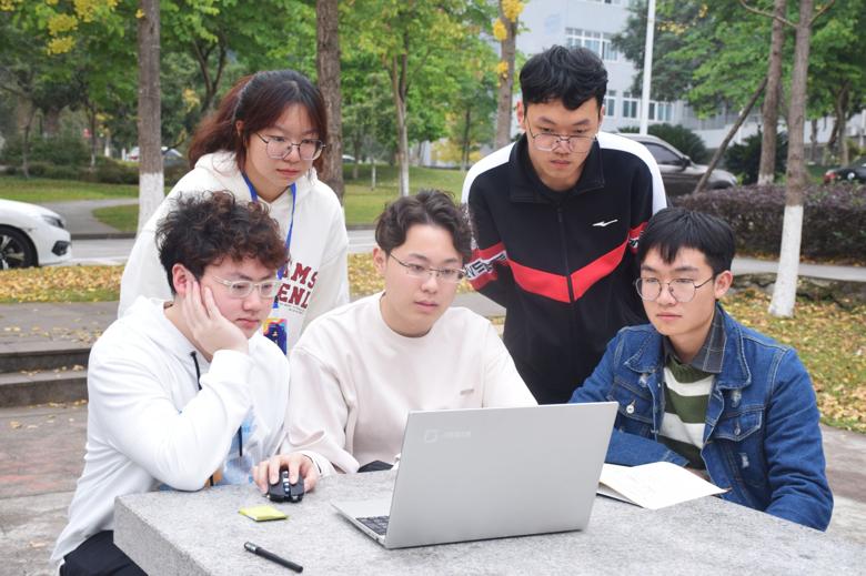 社团风采汇川北,“社”彩纷呈谱新章