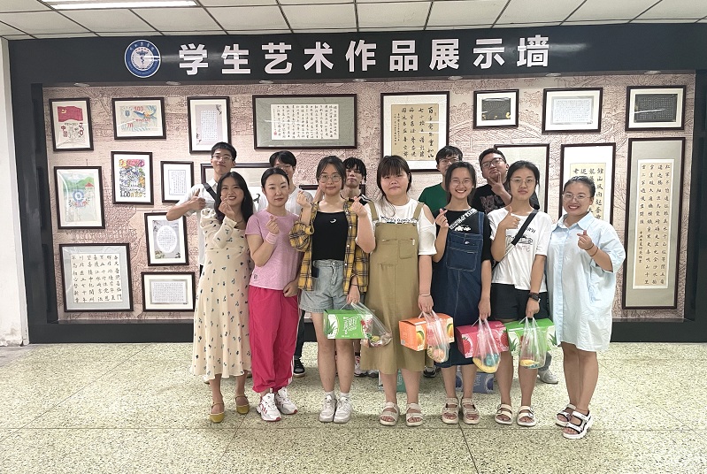 临床医学院学生工作党总支师生“线上齐相聚 线下共团圆”欢度中秋佳节