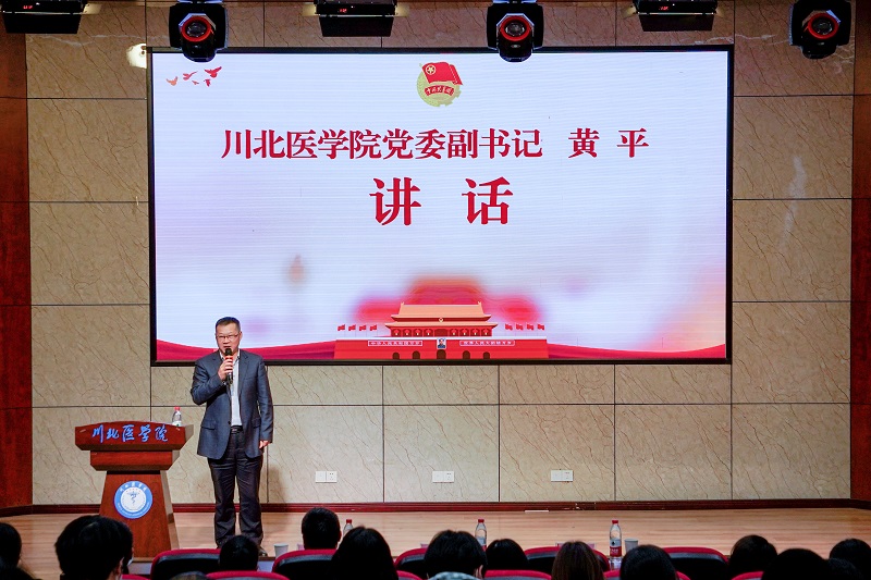 市委宣讲团来我校宣讲党的二十大精神