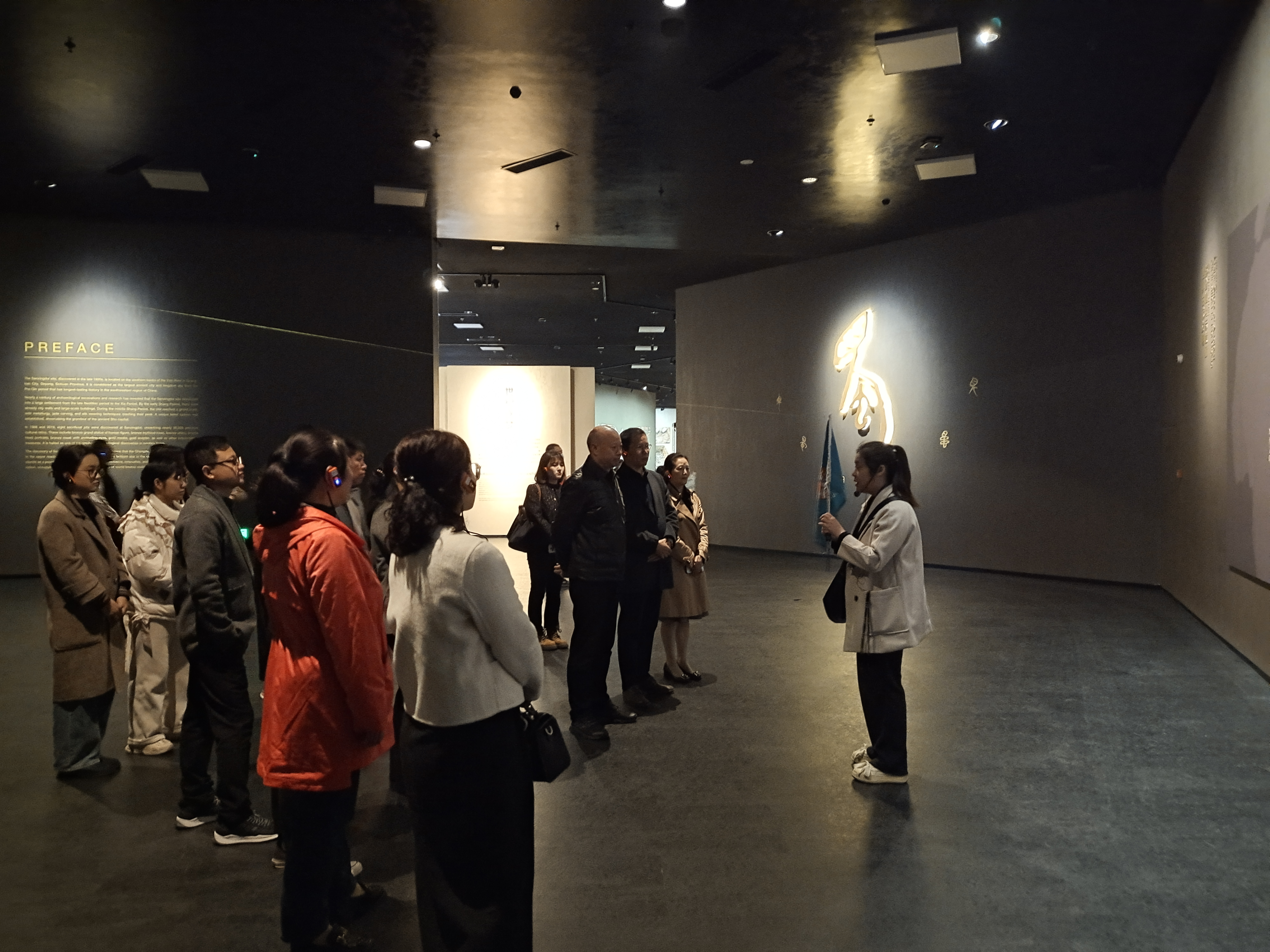 机关党委组织部党支部和眼视光医学院学生党支部联合开展主题党日活动