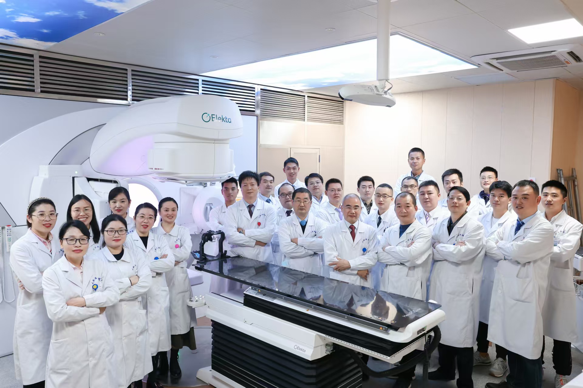 我校附属医院肿瘤科党支部成功通过教育部第三批全国党建工作样板支部审查验收