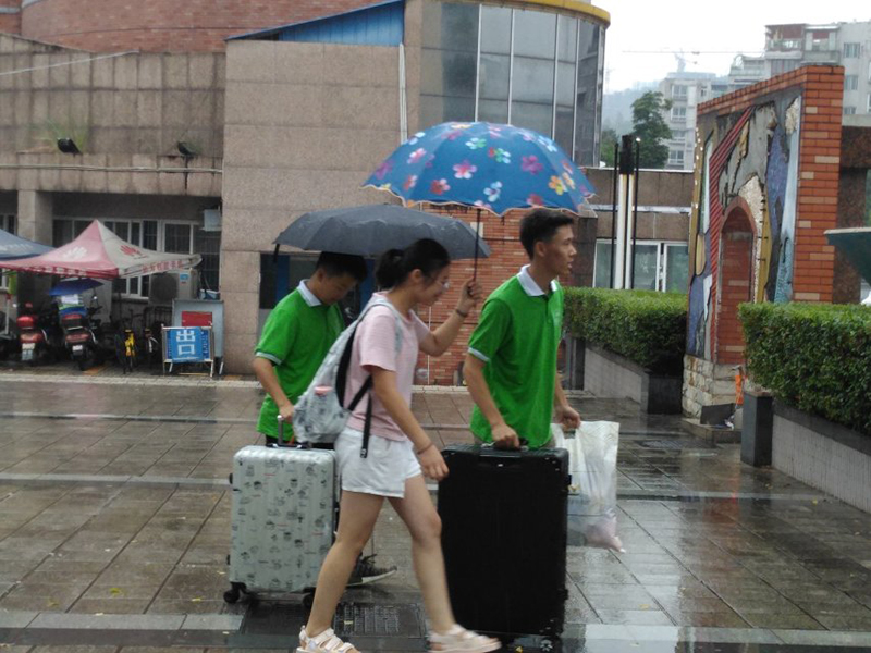 金秋川北迎新人 魅力口腔续浓情