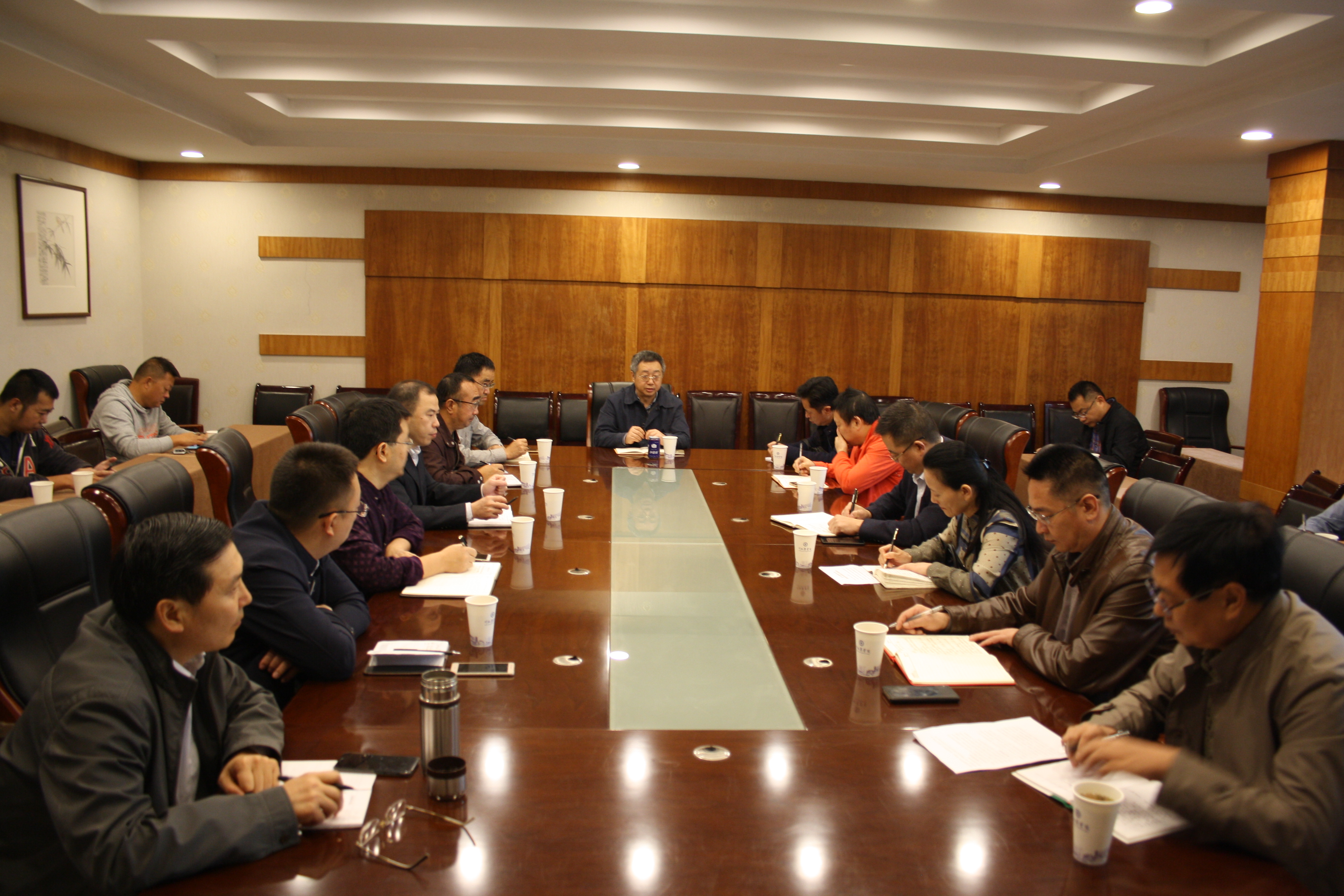 学校召开消防安全工作专题会