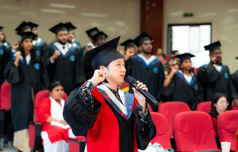 我校举行2023年留学生毕业典礼及学位授予仪式