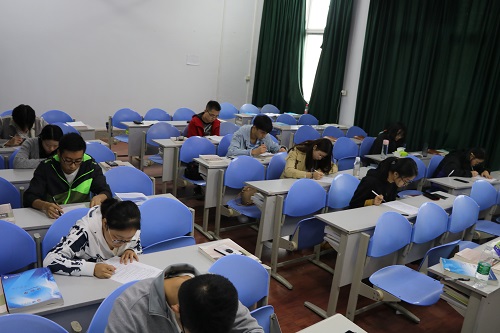 勤学习，重考核