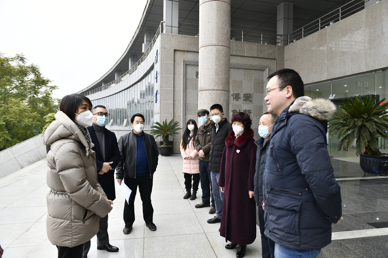 南充市归国华侨联合会来校开展“侨同心 话佳节”元旦春节慰问活动