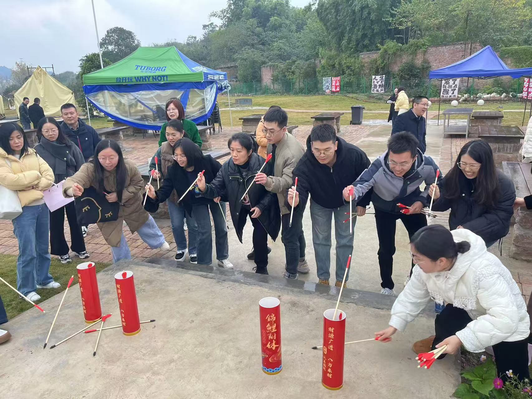 管理学院工会赴南充徕野公园农庄开展“初冬暖阳，最悦时光”冬季趣味活动