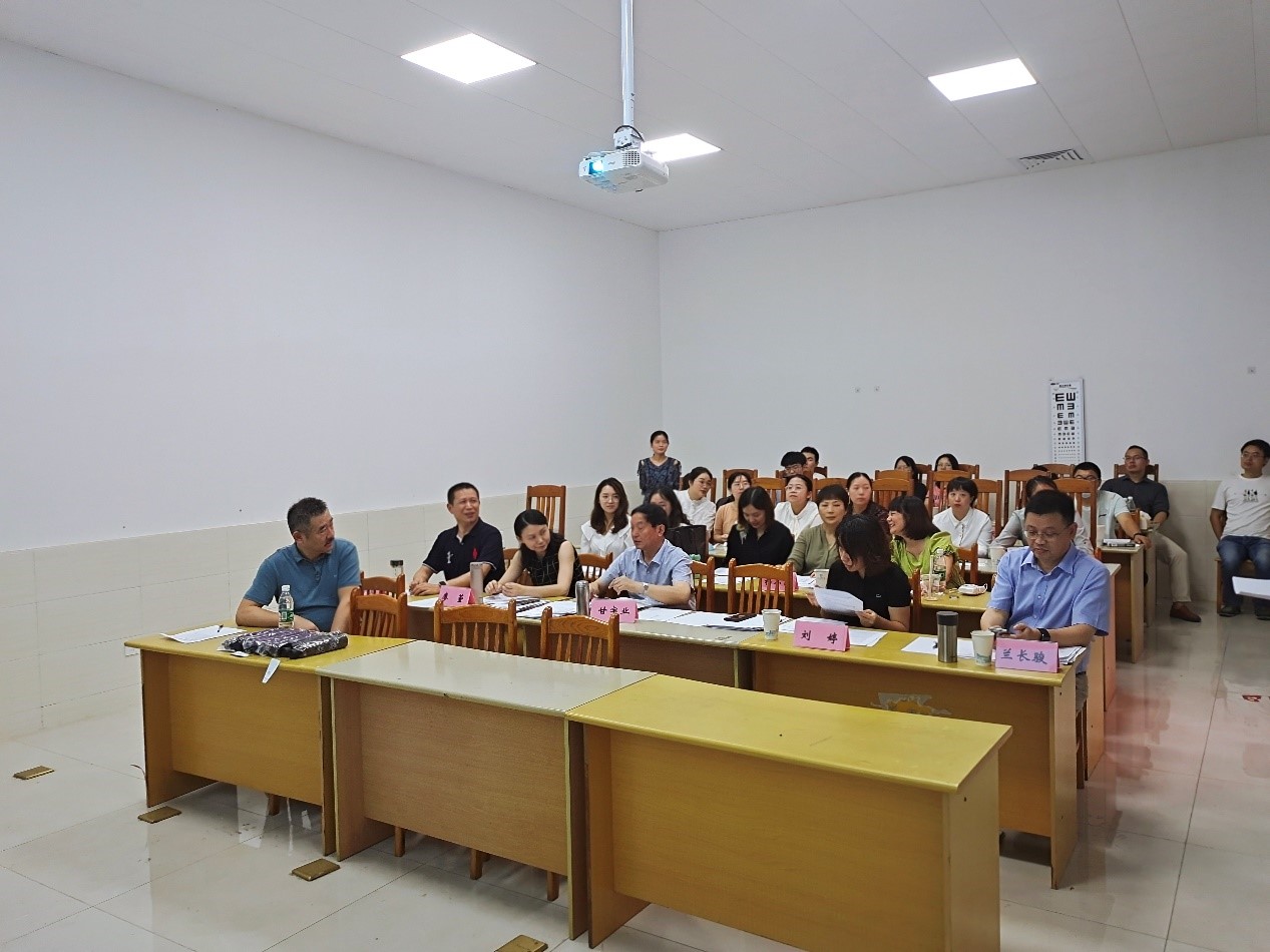 教学竞技展风采 示范引领促提升