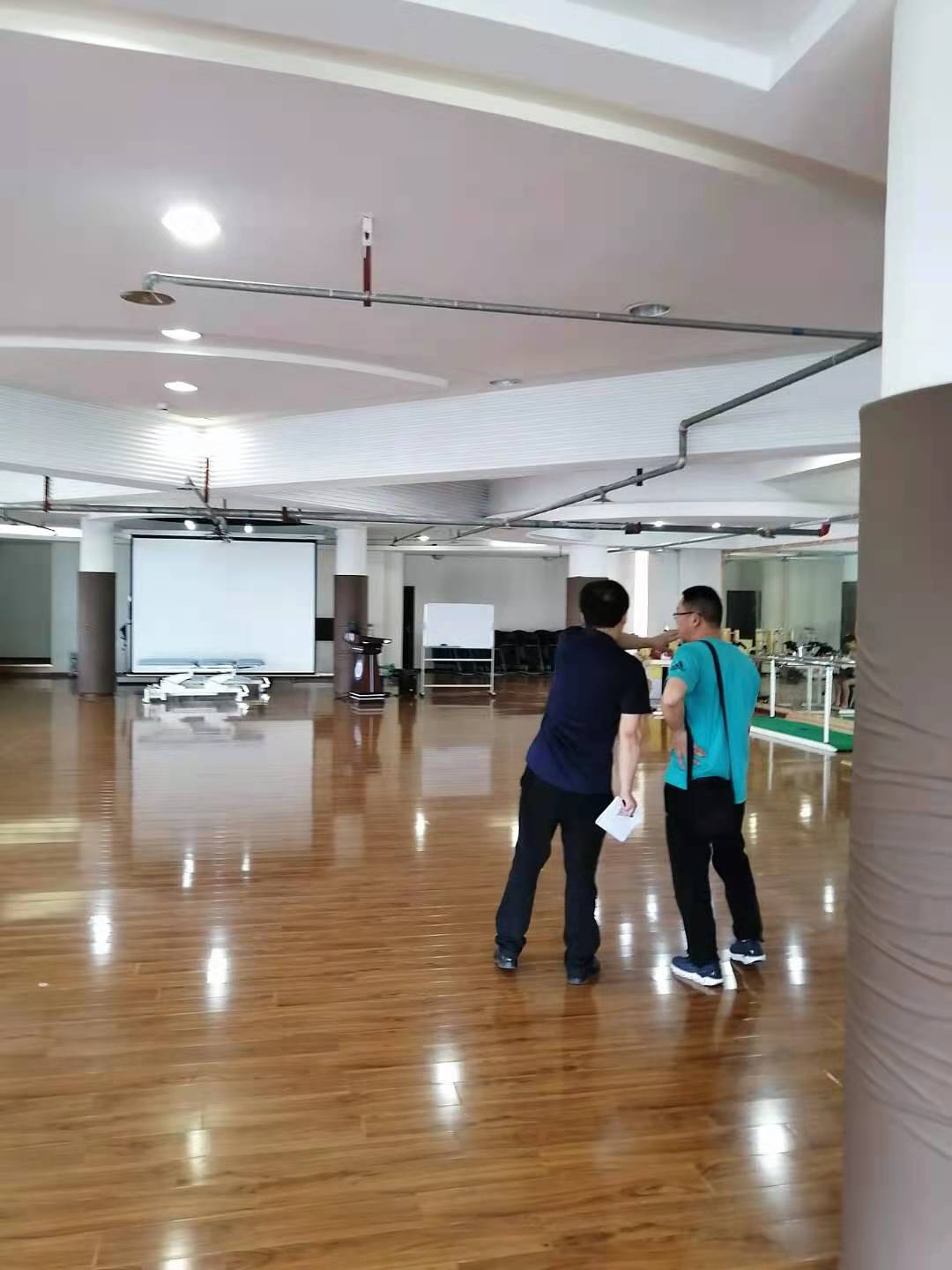 学党史，走基层——学校开展2020年专项建设回头看及绩效考评