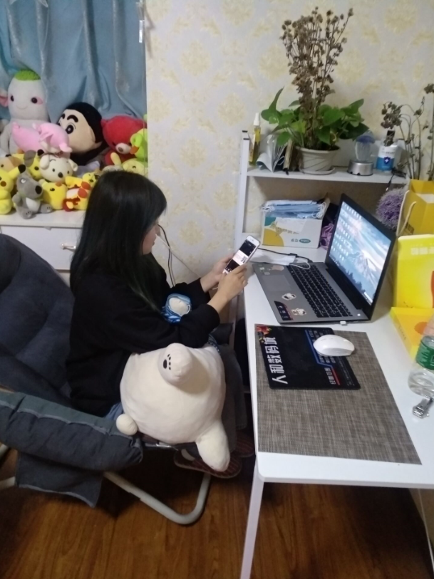 管理学院学生党支部开展线上党组织生活