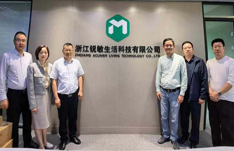 学校领导带队参加浙川东西部协作联合访企拓岗暨大型校企对接系列活动