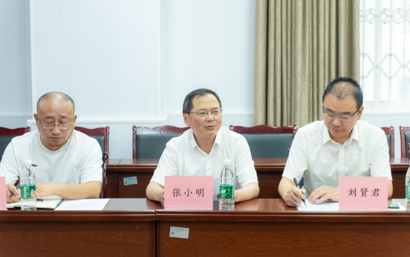 校领导参加临床医学院访企拓岗促就业交流会