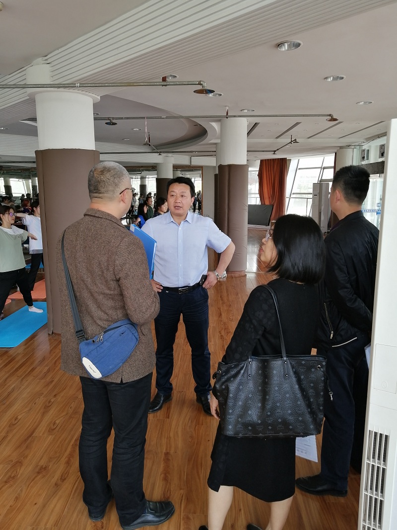 学校开展2018年校内专项建设绩效评审