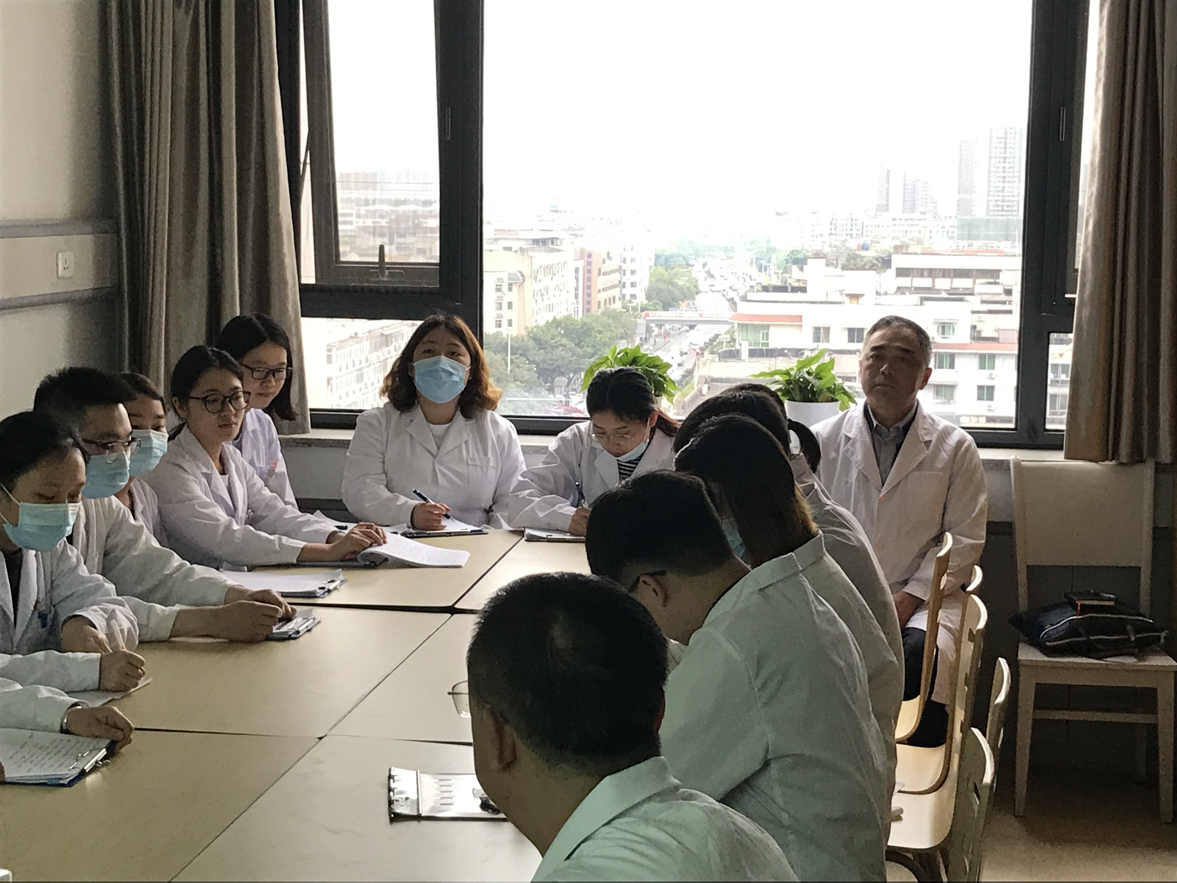 学校专家组赴德阳市人民医院开展教学质量监控专项检查