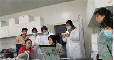 我院实验中心举办实验技术现场操作培训