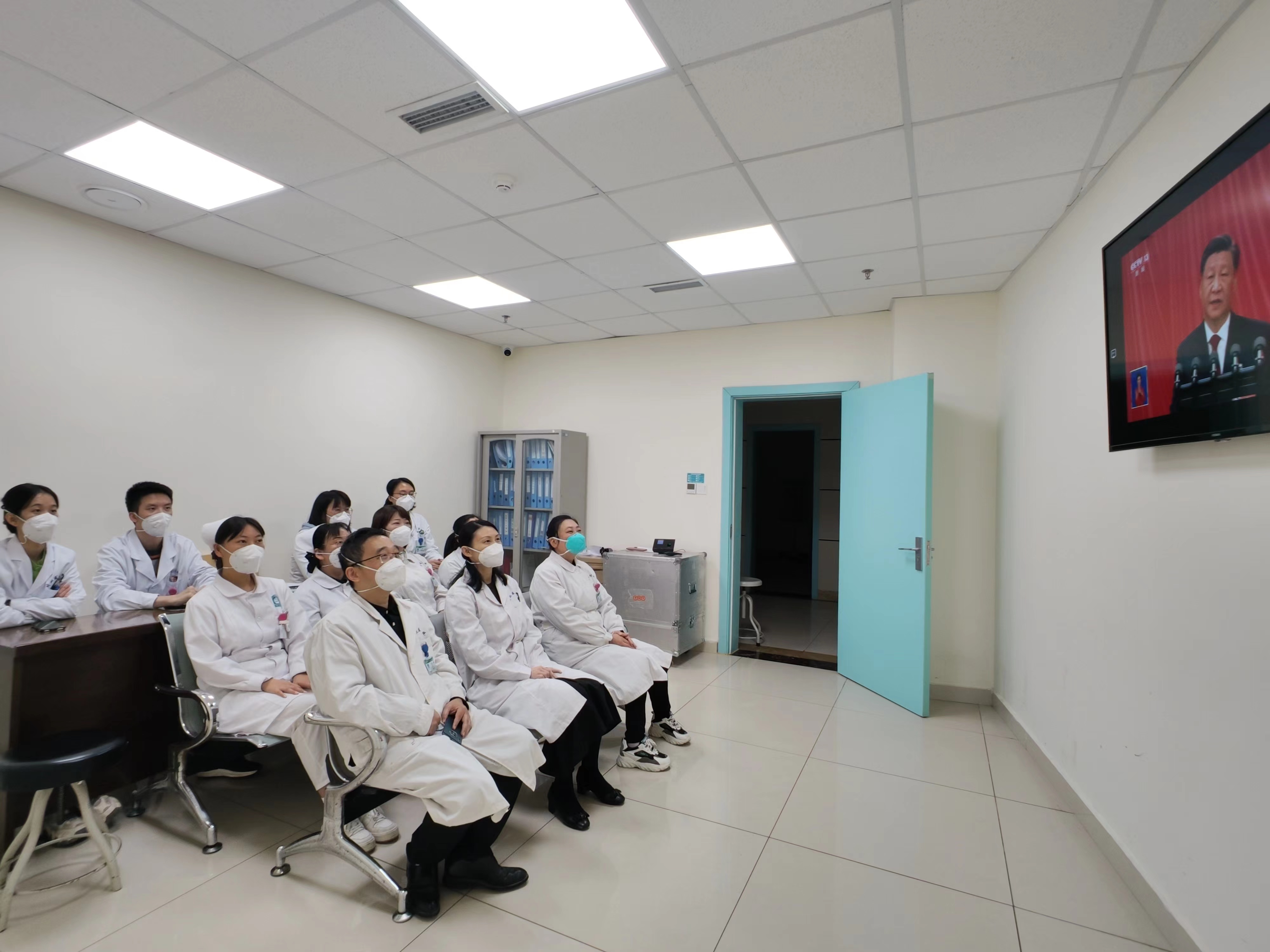 喜迎二十大 阔步新征程 ——我院师生热议党的二十大报告