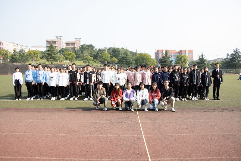 精神卫生学院和药学院合力举办体操友谊赛