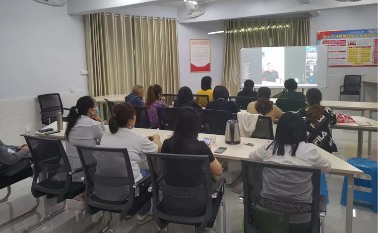 后勤管理处学生公寓管理中心组织参加“第二期高校学生公寓管理云课堂”