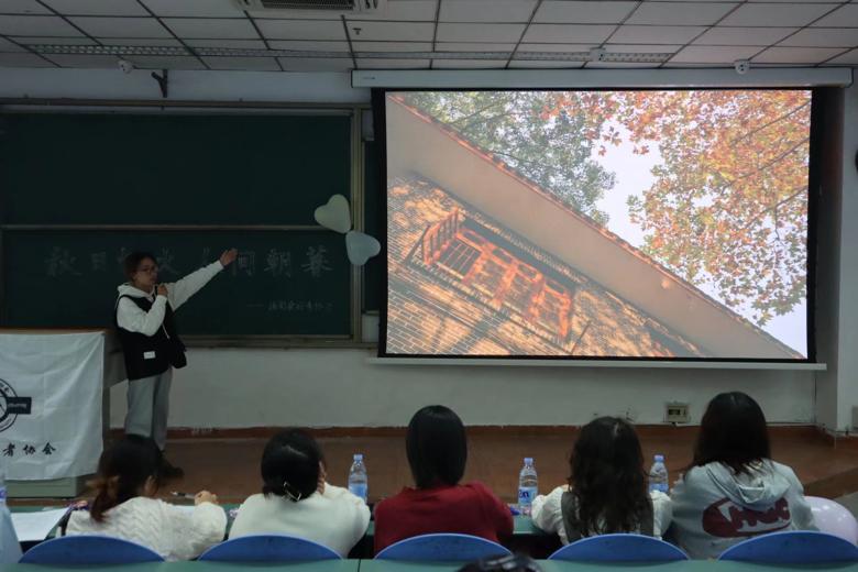 【摄影爱好者协会】秋日烟火,人间朝暮