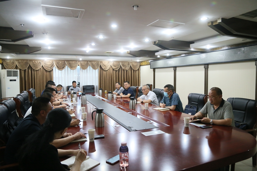 学校召开疫情防控暨新学期开学准备工作会