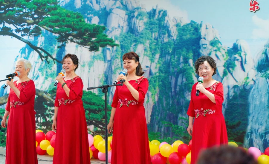 学校开展建校72周年校庆周系列活动