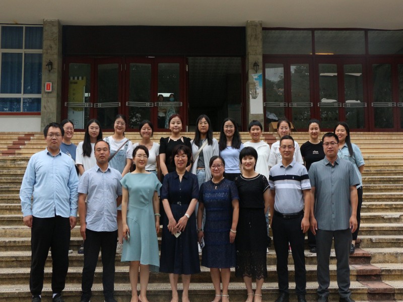 检验医学院举办2024届硕士研究生毕业座谈会