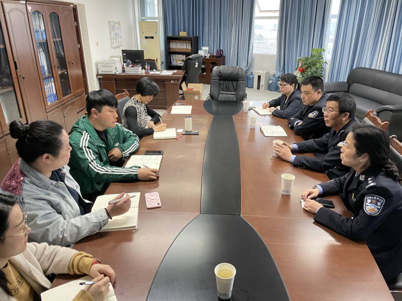 南充市公安局高坪分局来校交流留学生管理工作