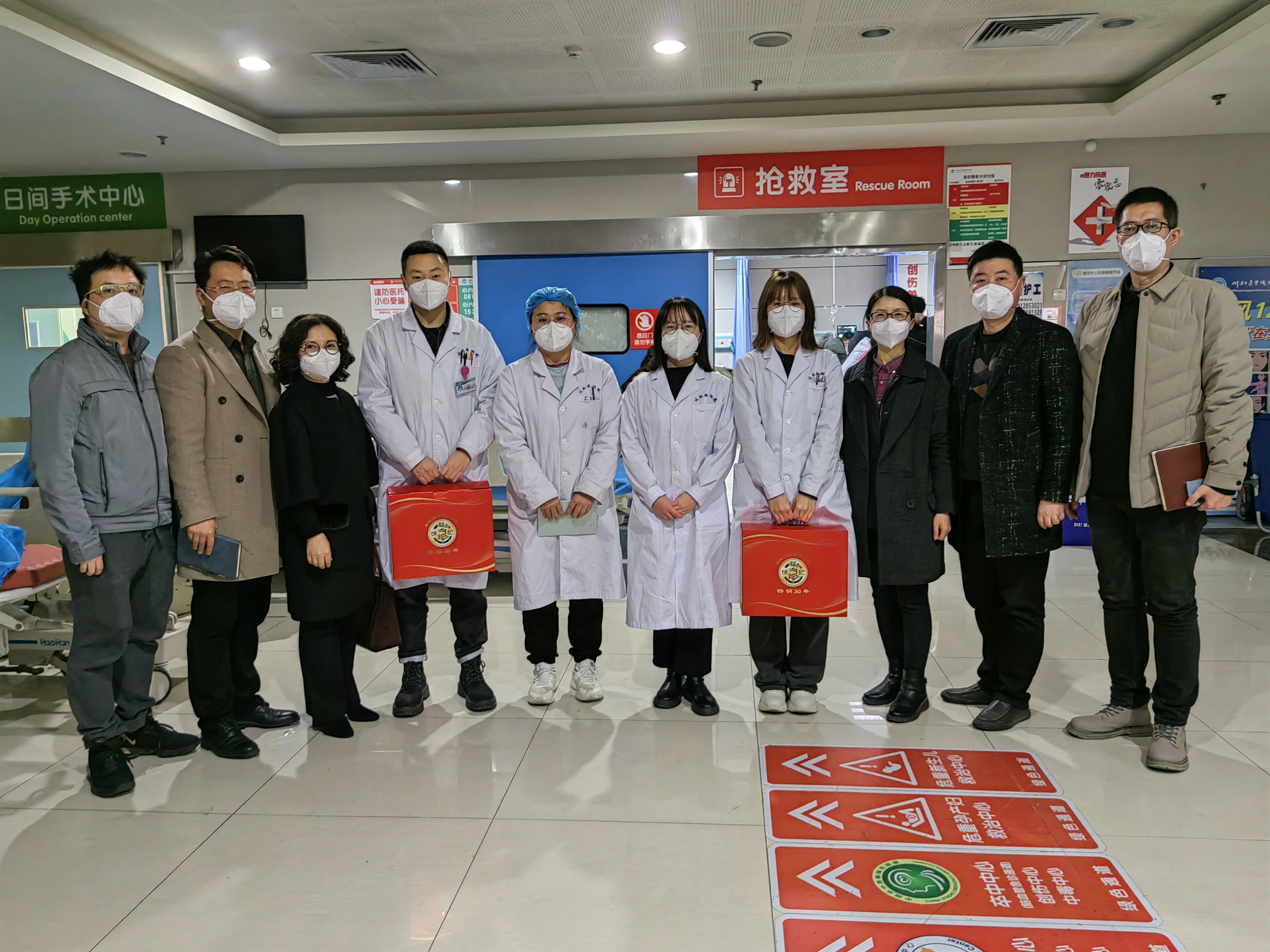 学校研究生工作部（处）寒假、春节前夕走访慰问研究生