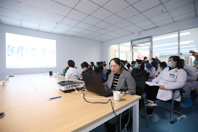 “保健康、防重症”——我校附属医院开展片区内新冠重症患者救治巡回指导和培训工作