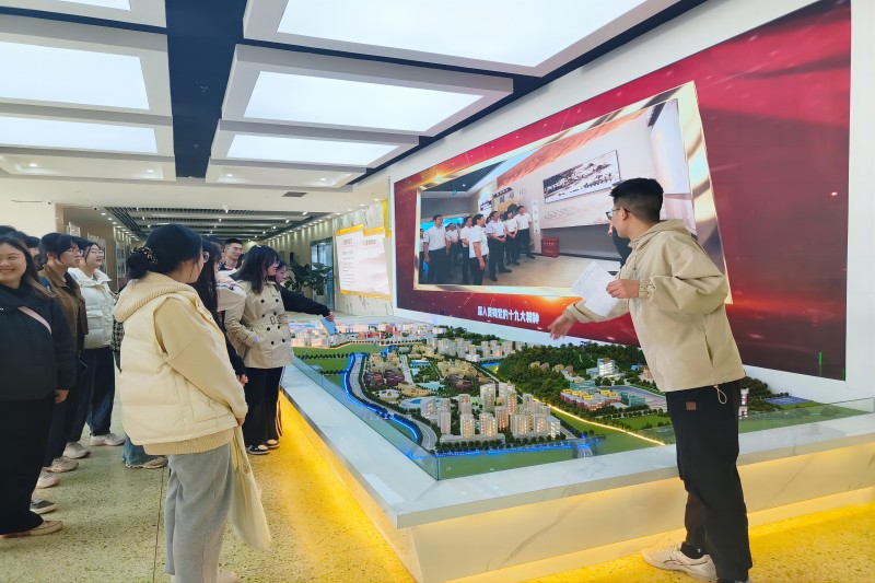 临床医学院学生工作党总支开展校史参观活动