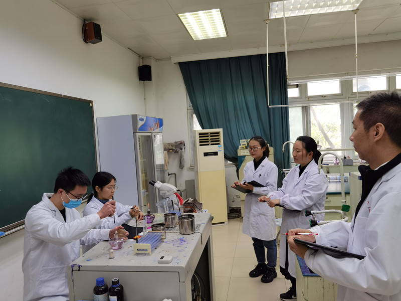 学校成功举办第十四届病原生物学与免疫学实验技能比赛