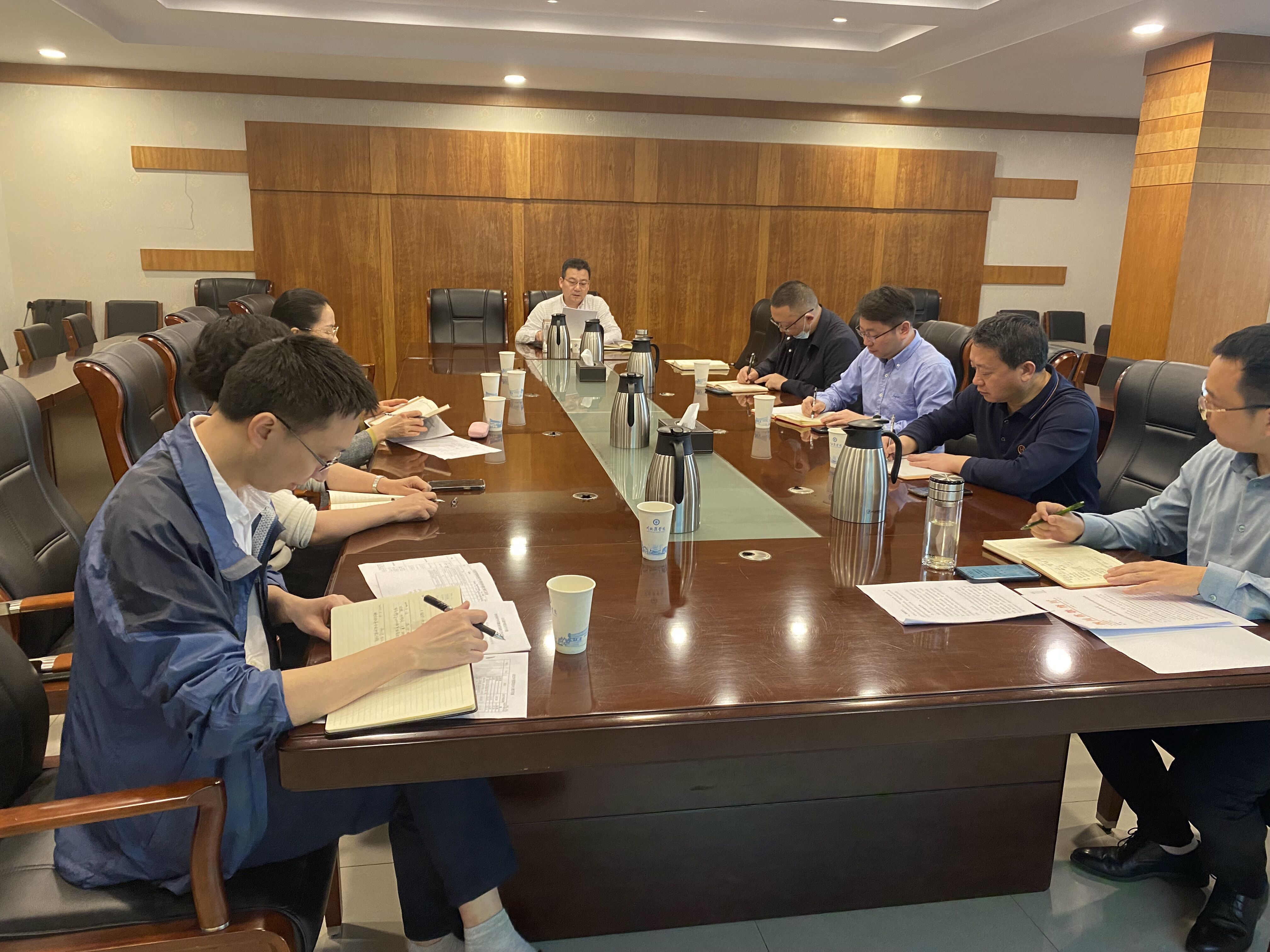 我校召开专题会议部署财经秩序专项整治行动相关工作