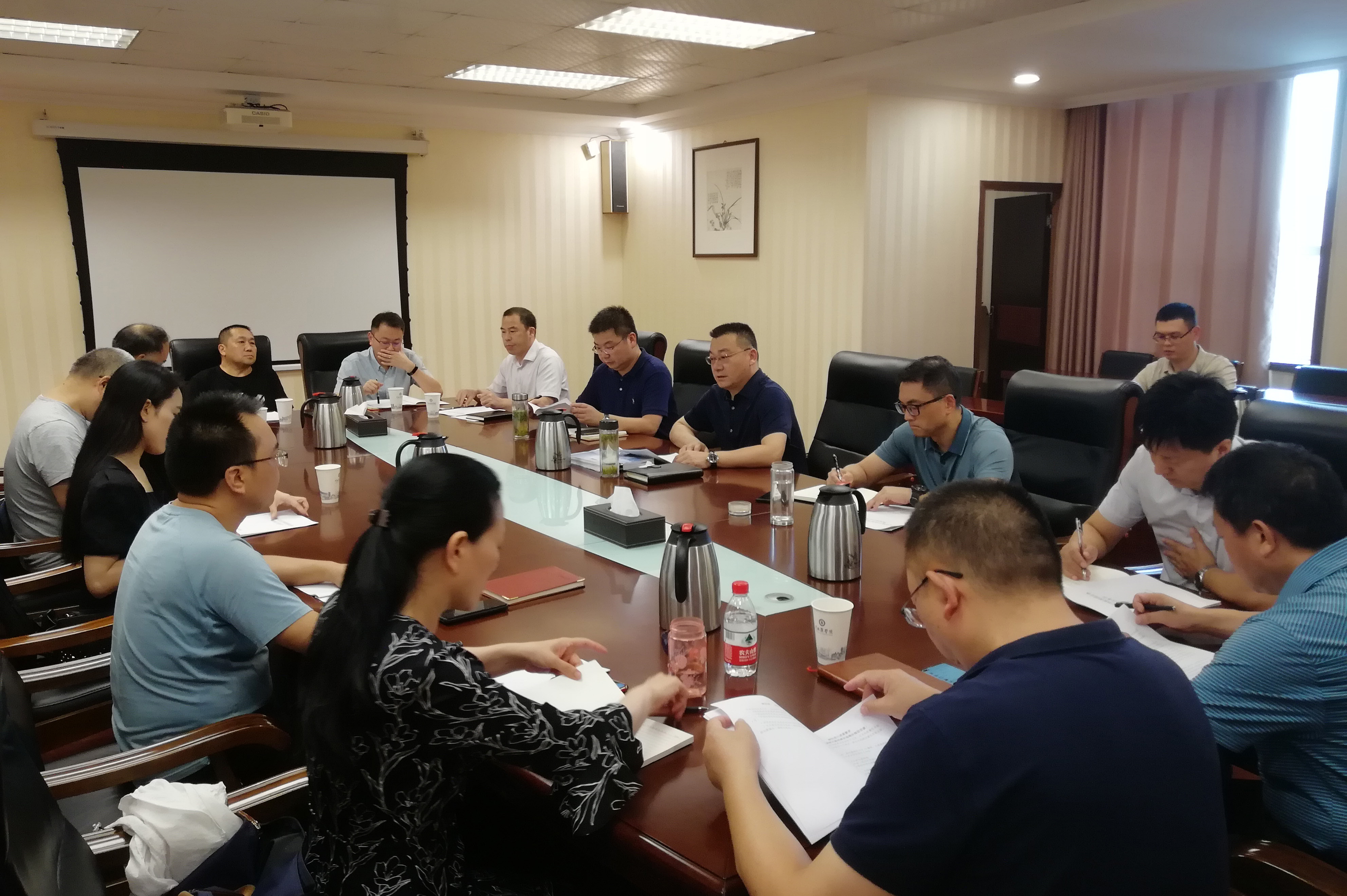 学校召开大学城新校区规划设计工作交流研讨会