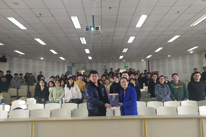 临床医学系开展“三八”国际妇女节感恩活动