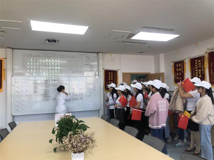 研究生处党总支开展“我是中国研究生,我为祖国点赞”主题实践活动