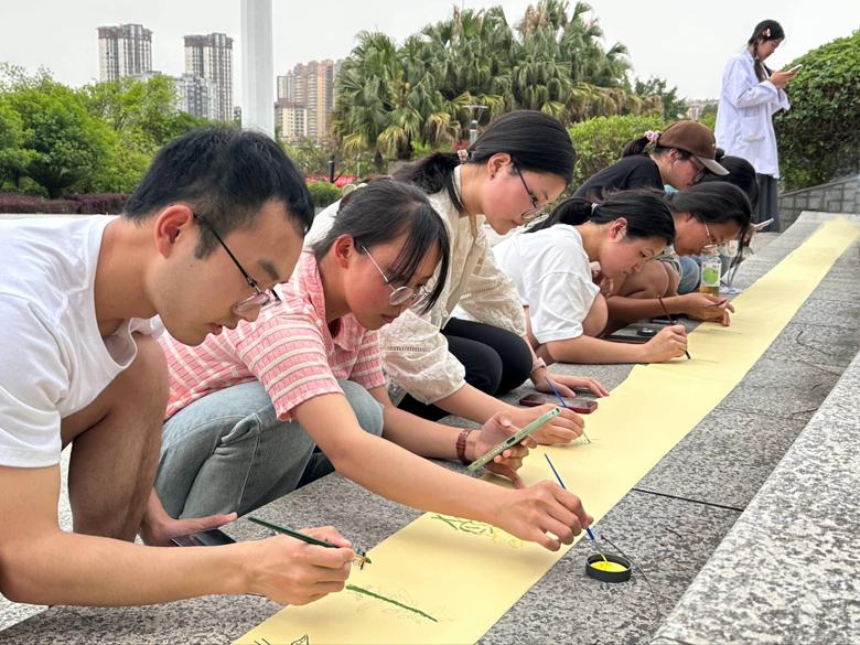 社团展风貌,青春共此时