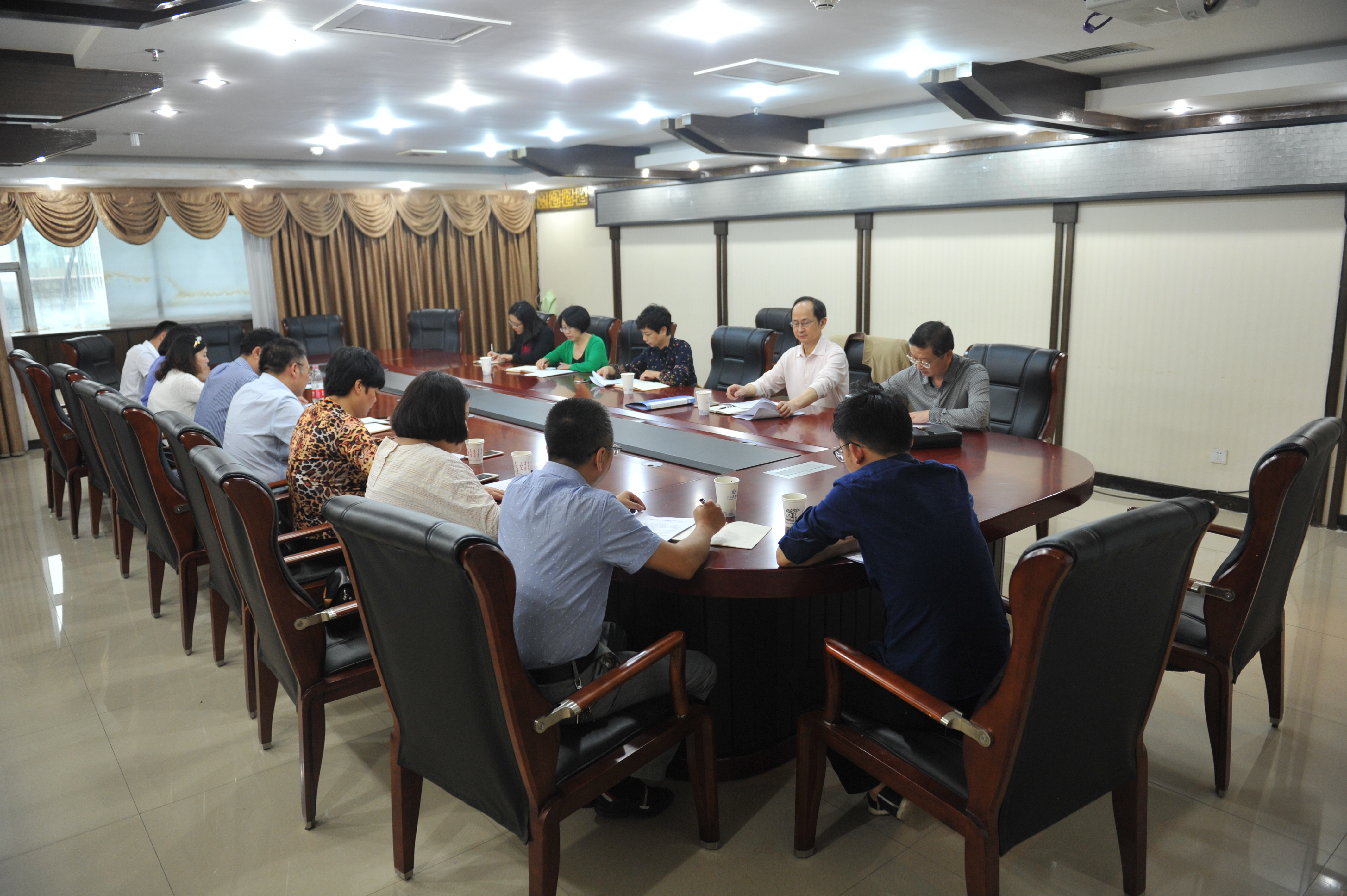 学校纪委召开2017年全体委员扩大会