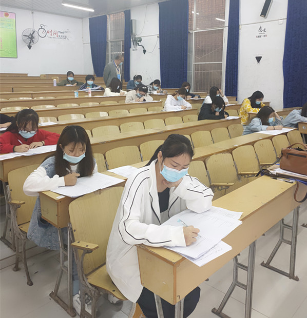 我校顺利完成高等教育自学考试第204次省考课程考点巡查工作