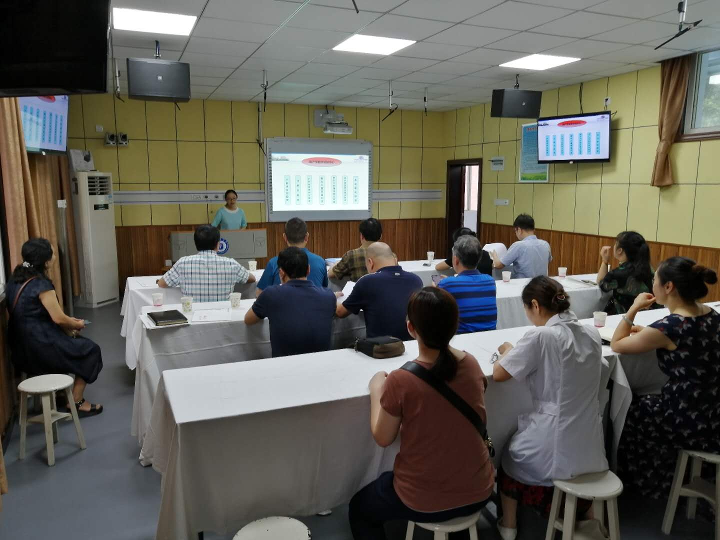 学校开展2018年重大专项建设“回头看”、绩效评审及调研考察活动